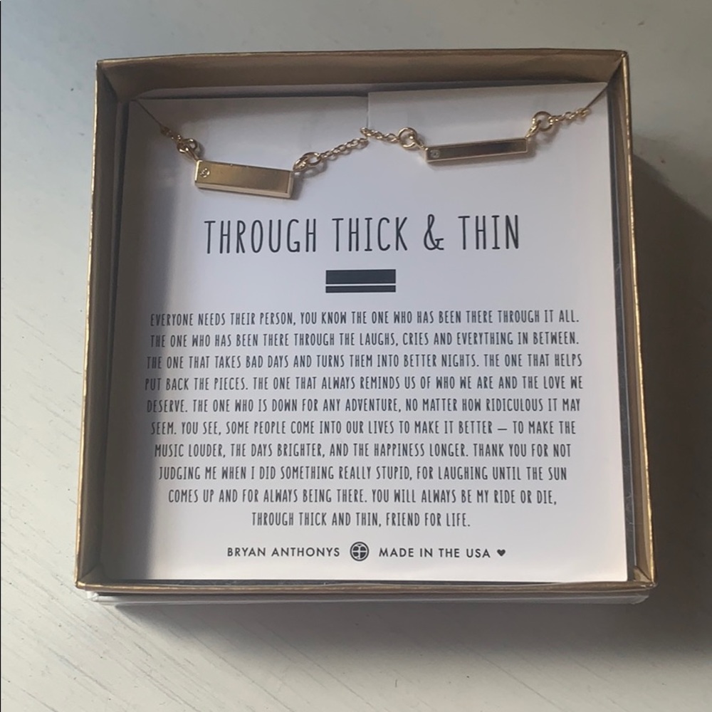 Set of 2 necklaces